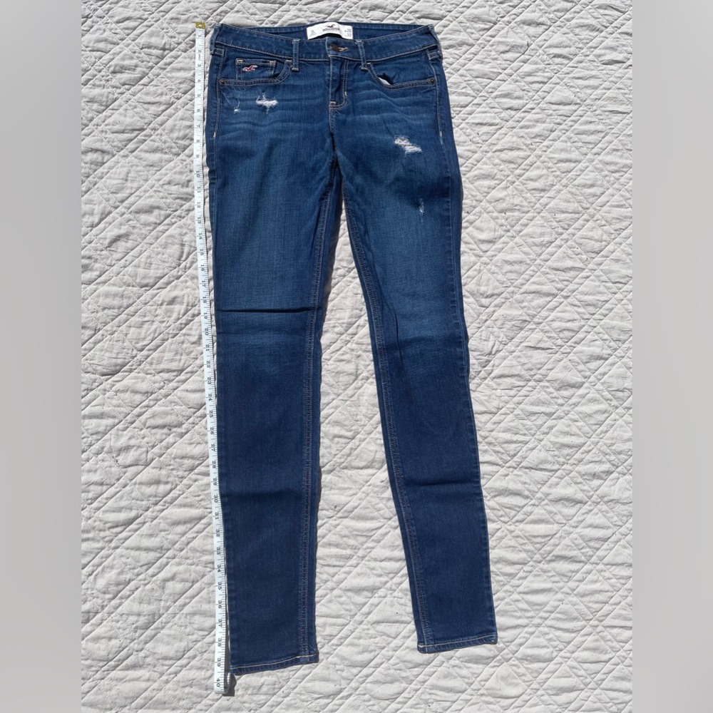 Hollister Jeans Size: 3L (Long), W26 and L33